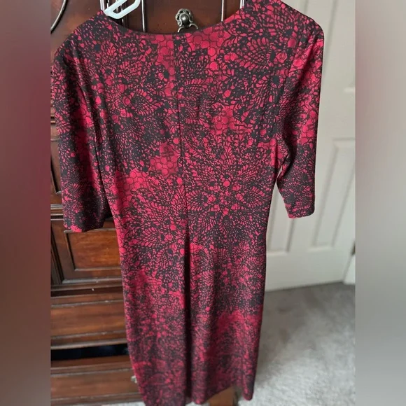 Connected Apparel Black and Red Print Dress size 8 - Picture 2 of 3